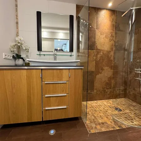 Apartamento Siena - 6 Personnes Avec Terrasse Et Jacuzzi Plein Coeur Centre-ville Quartier Du Port De *